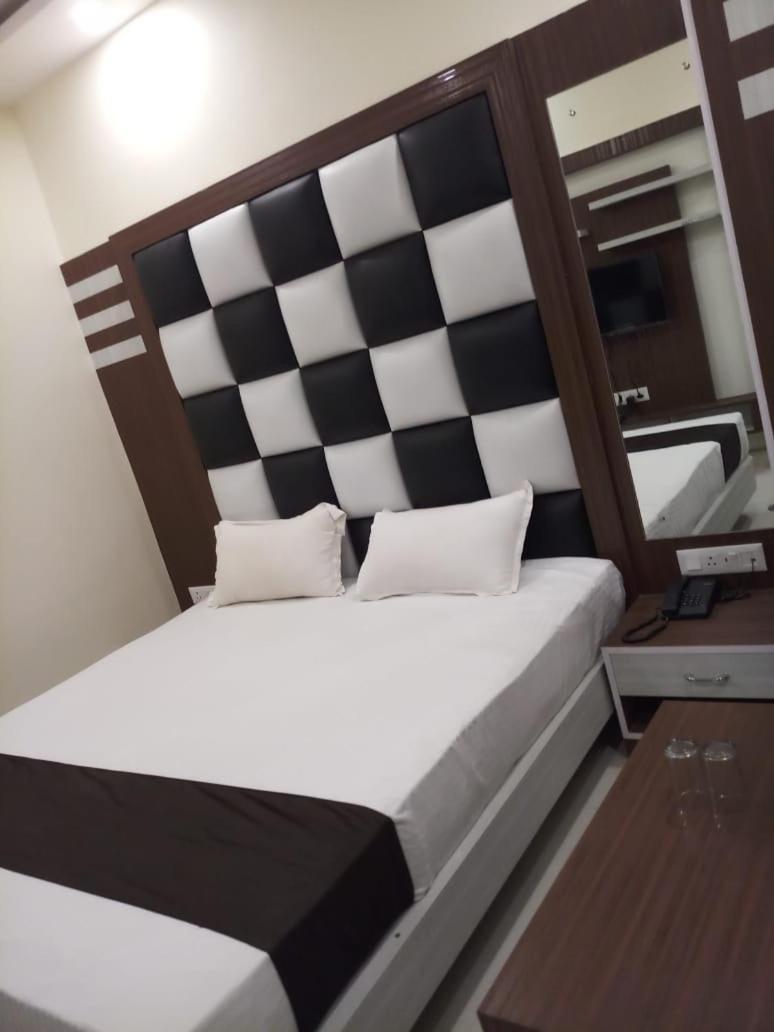 Hotel R K Residency Muzaffarpur Bagian luar foto